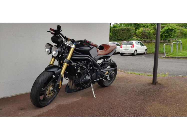 TRIUMPH SPEED TRIPLE 1050