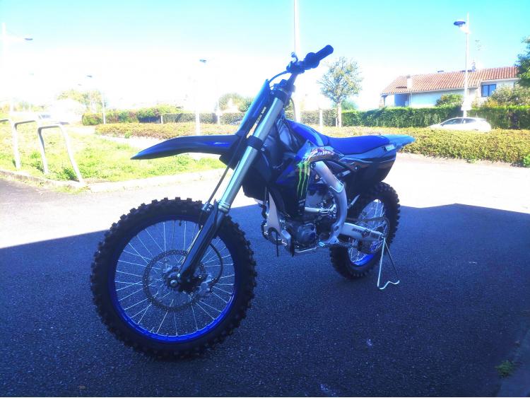 YAMAHA YZ250F MONSTER ENERGY