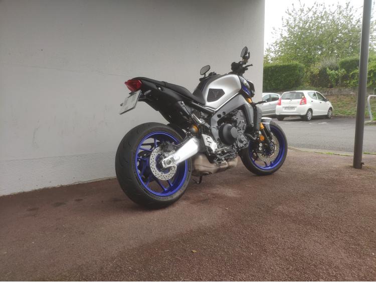 YAMAHA MT-09 SP
