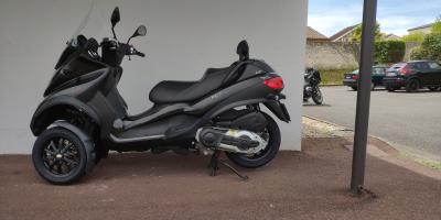 PIAGGIO MP3 500