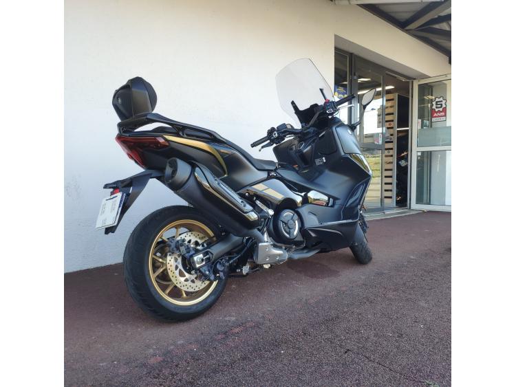 YAMAHA XP T-MAX 560 TECH MAX