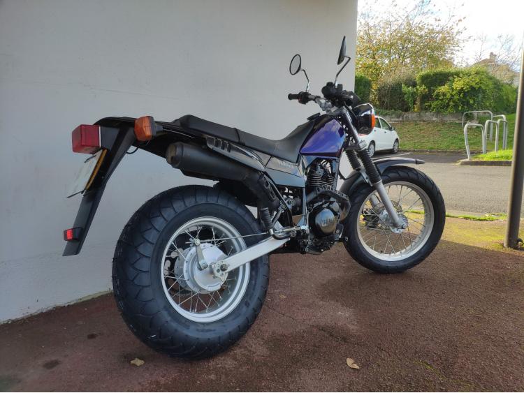 YAMAHA TW 125