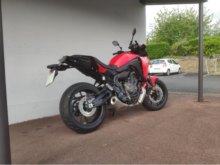 YAMAHA TRACER 7